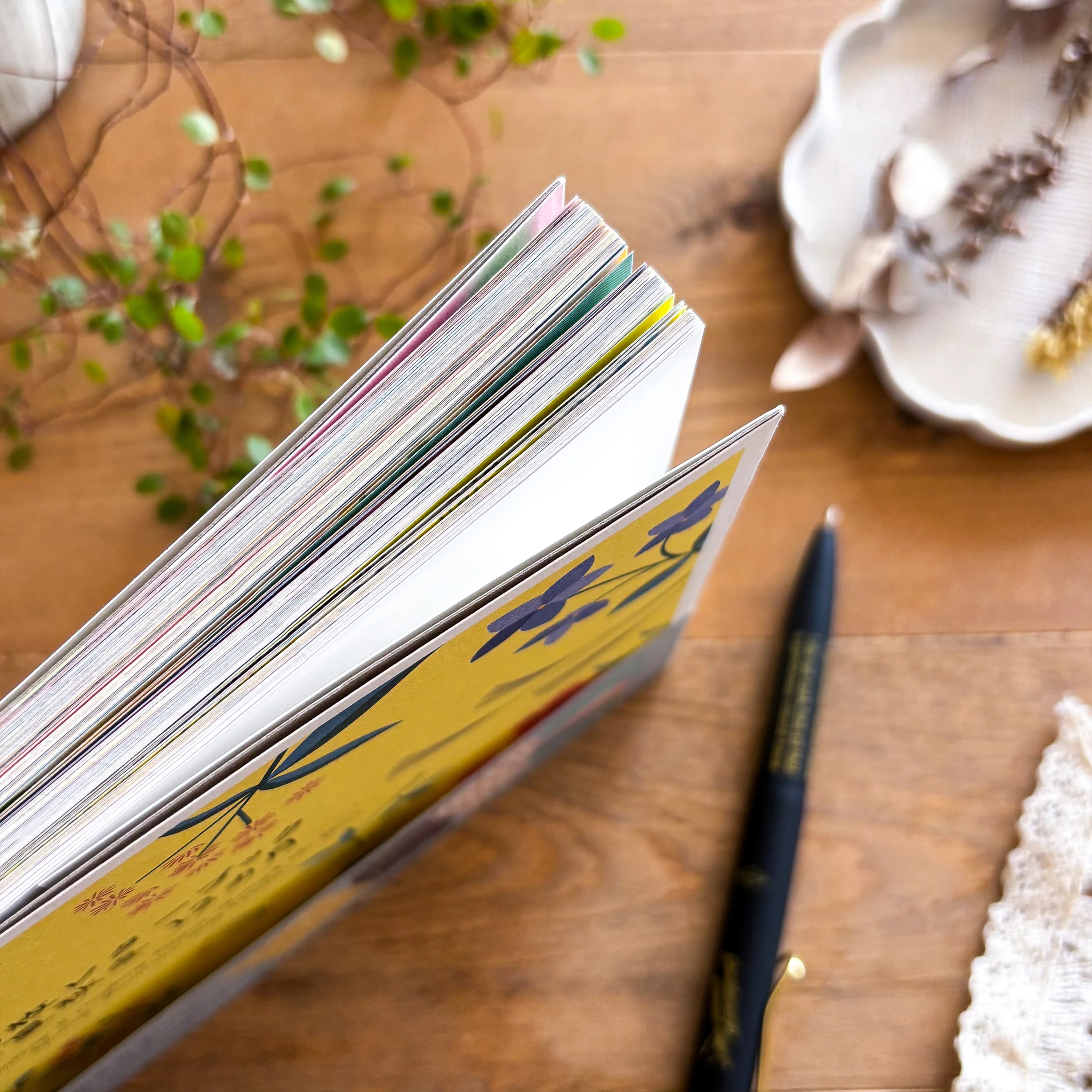 100 Writing Paper Pad - Four Seasons - Image 12