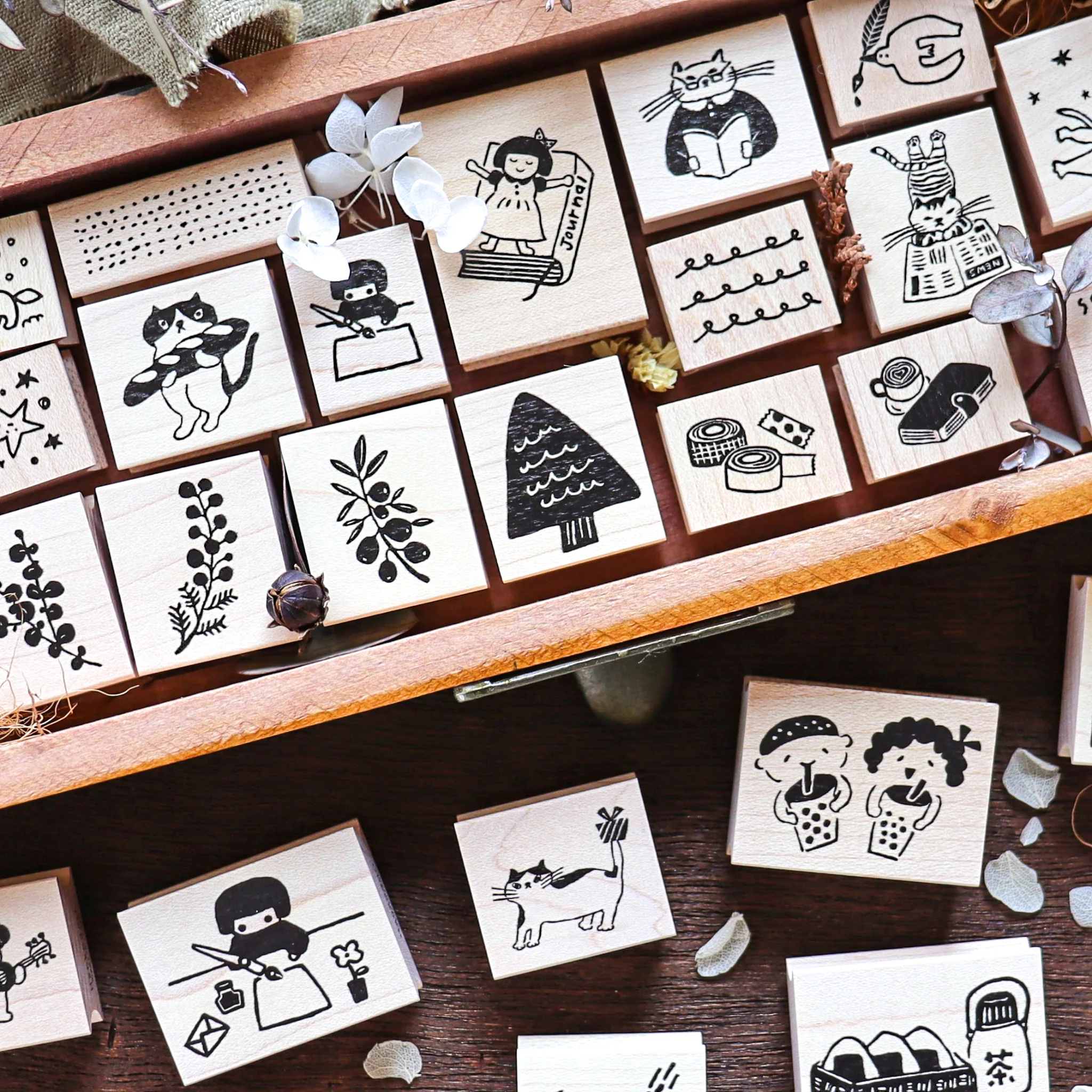 Hankodori / Rubber Stamp - Tree - Image 3