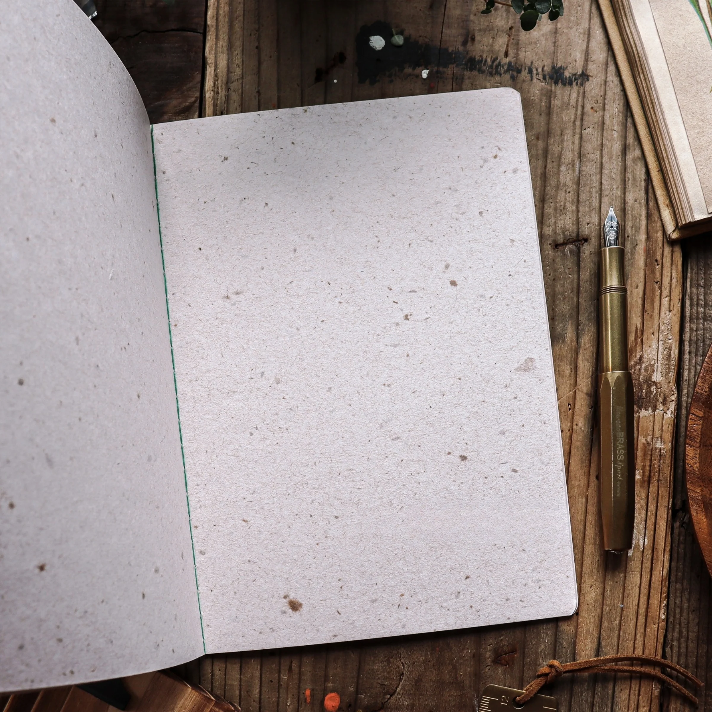 Sutenai 100% Recycled Washi Paper Notebook - Plain A5 - Image 6